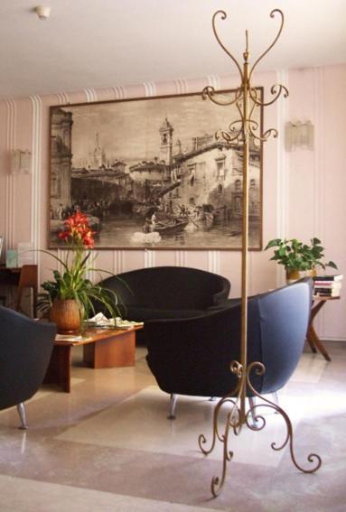 Hotel Monopole Milan Exterior photo