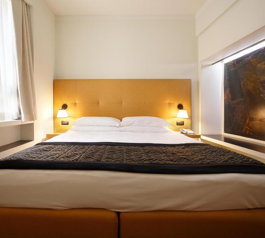Hotel Monopole Milan Exterior photo